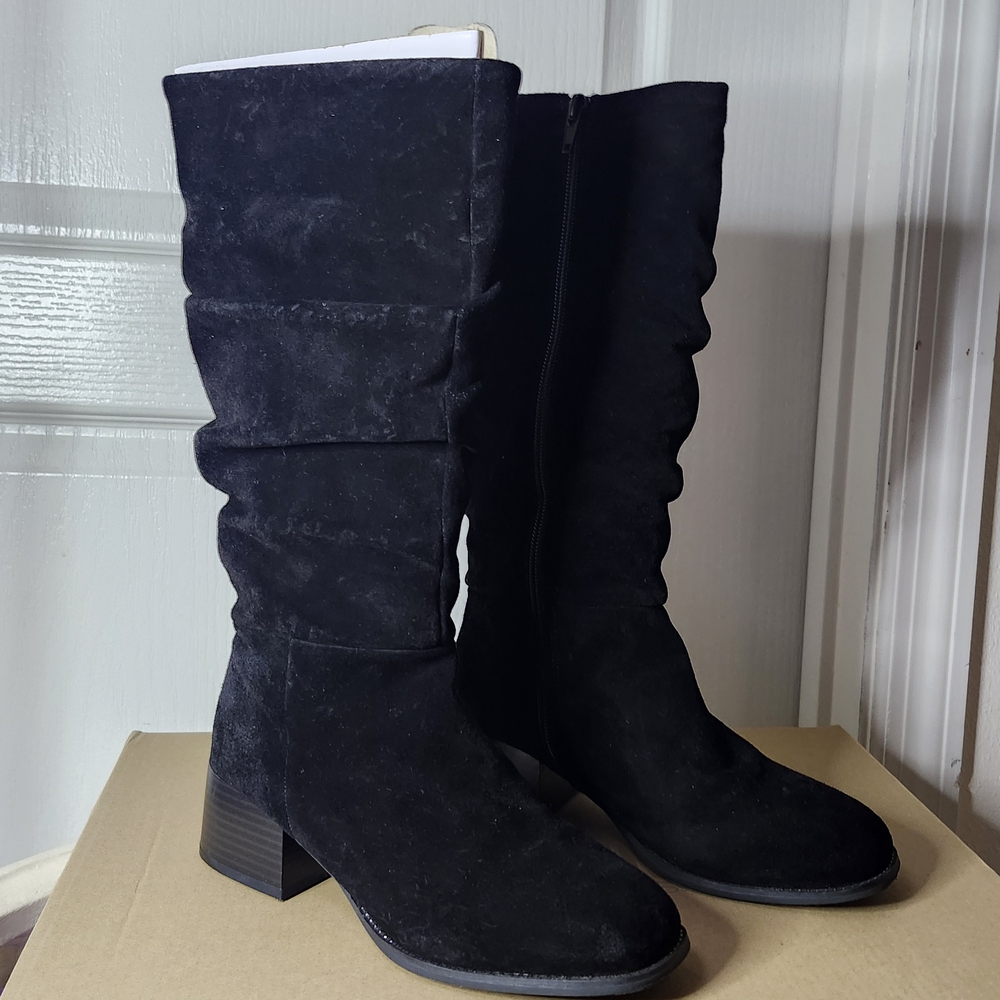 Steve Madden Black Suede Knee-High Boots Sz4